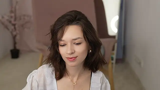 Snapshot of VivianLy_ chatting on January 26, 8:03 am VivianLy online show from January 26, 8:03 am