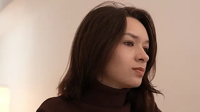 Snapshot of VivianLy_ chatting on February 21, 7:45 am VivianLy online show from February 21, 7:45 am