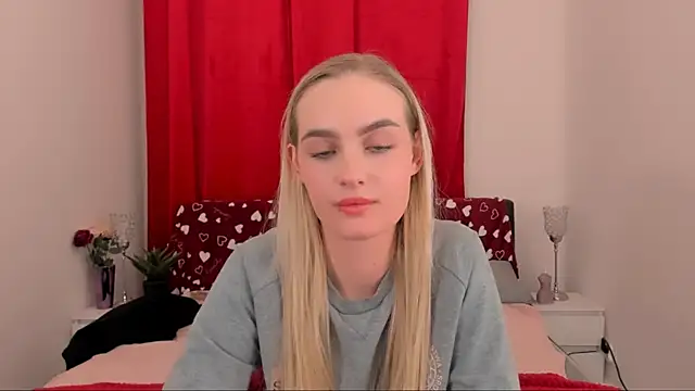 OliviaKisss online show from March 19, 9:58 pm