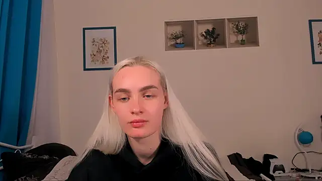 OliviaKisss online show from May 18, 6:58 pm