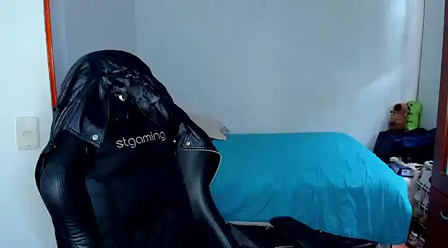 Tommy Bred online show from March 6, 5:43 pm