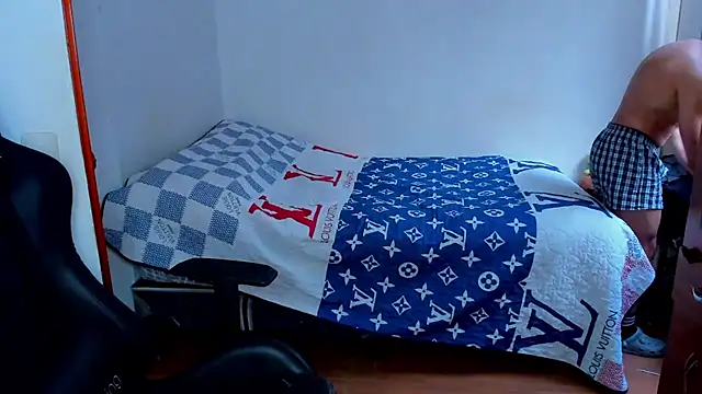 Tommy Bred online show from September 11, 5:13 pm