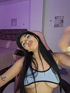 heyshaa online show from November 5, 9:04 pm