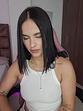 Snapshot of heyshaa chatting on July 15, 10:48 pm heyshaa online show from July 15, 10:48 pm