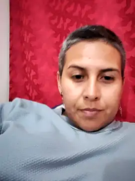 Snapshot of Yessi_rousse chatting on February 19, 4:23 am Yessi rousse online show from February 19, 4:23 am