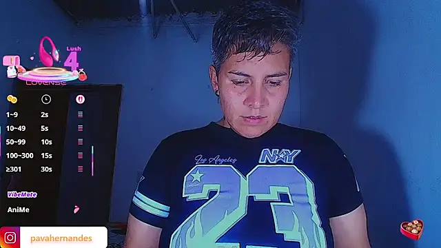 Snapshot of Yessi_rousse chatting on February 14, 1:02 am Yessi rousse online show from February 14, 1:02 am