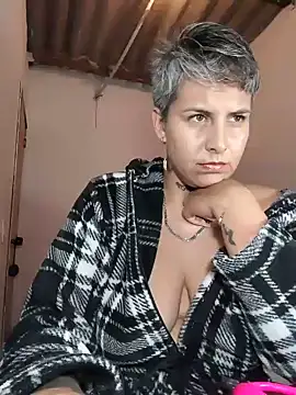 Yessi rousse online show from May 14, 1:29 pm