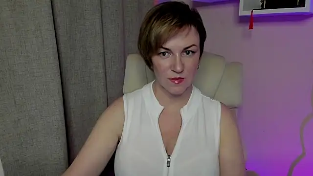 feliziaDesire online show from June 8, 12:38 pm