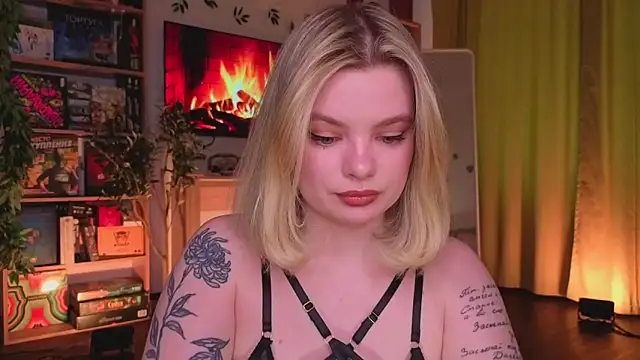 Hottie Jane online show from April 3, 9:51 am