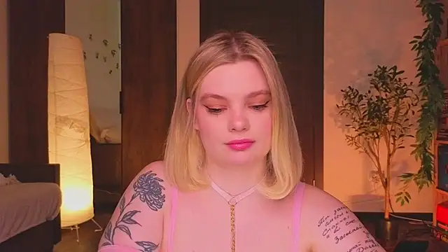 Hottie Jane online show from April 17, 11:24 am