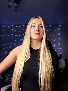 Snapshot of minalawarden chatting on December 5, 10:02 am minalawarden online show from December 5, 10:02 am