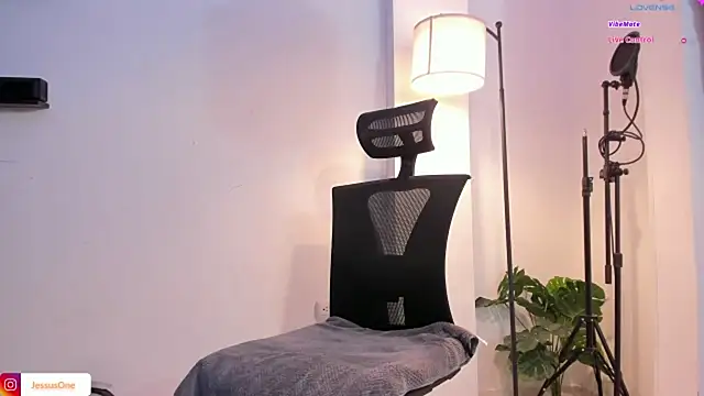 JesusOne online show from January 8, 5:27 am