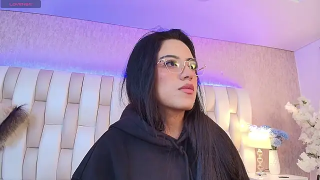 Rebeca jones online show from March 21, 1:01 pm