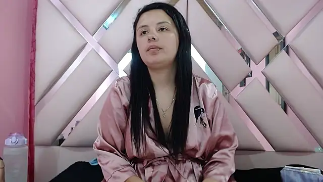 nathaly low1 online show from September 25, 2:59 am