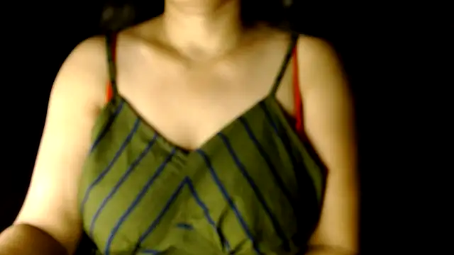 janifer001 online show from April 29, 1:53 am