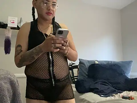 Snapshot of sexy_gin chatting on March 19, 2:24 pm sexy gin online show from March 19, 2:24 pm