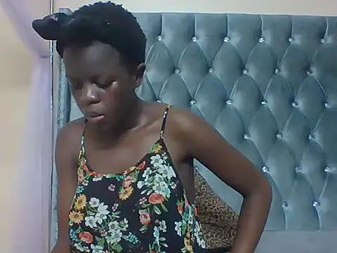 Snapshot of Sexy_Chocolate_Babe chatting on March 8, 12:11 am Sexy Chocolate Babe online show from March 8, 12:11 am