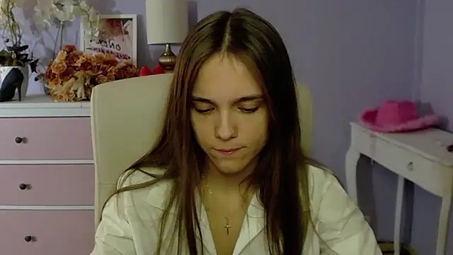 Snapshot of dirtyxEmily chatting on March 21, 7:33 am dirtyxEmily online show from March 21, 7:33 am