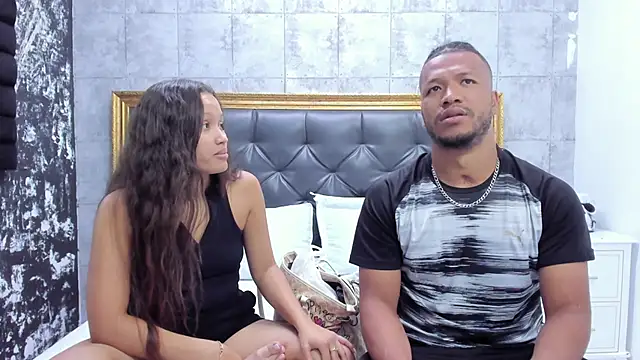 AnnieAndStefan online show from December 18, 2:49 pm