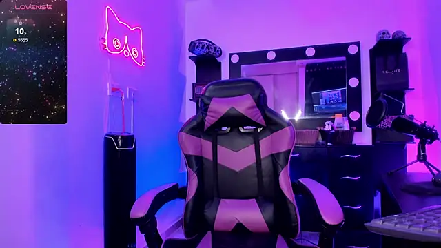 miss kitty online show from April 9, 12:54 am