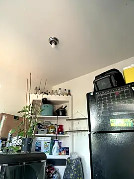 Snapshot of mandjpuff2 chatting on October 20, 11:16 pm mandjpuff2 online show from October 20, 11:16 pm