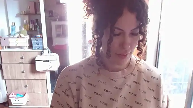 Snapshot of chanell_tattoo chatting on September 19, 9:37 pm chanell tattoo online show from September 19, 9:37 pm