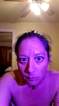 Snapshot of AnyaBest chatting on December 25, 1:19 pm AnyaBest online show from December 25, 1:19 pm