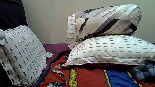 AddictiveAssCurves online show from November 11, 9:09 am