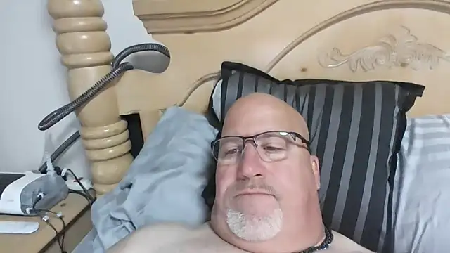 Bigbear0563 online show from October 28, 3:36 pm