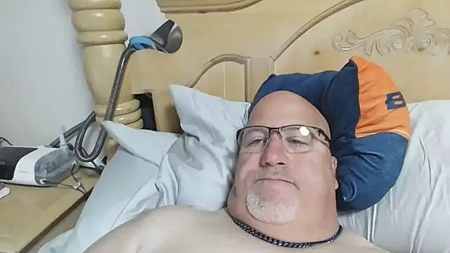 Bigbear0563 online show from March 26, 4:01 pm