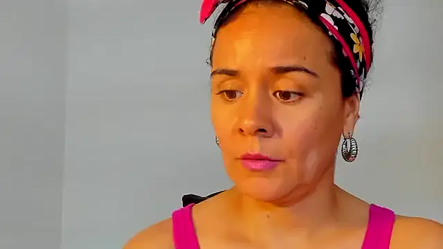 Sami Hotie1 online show from September 17, 9:05 pm