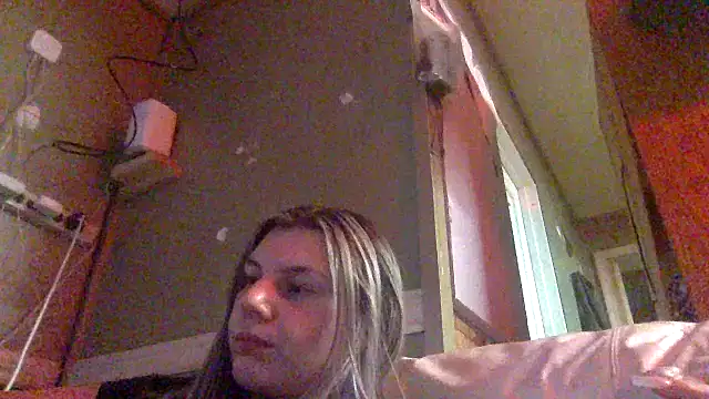 Snapshot of candycane57 chatting on November 8, 7:52 am candycane57 online show from November 8, 7:52 am