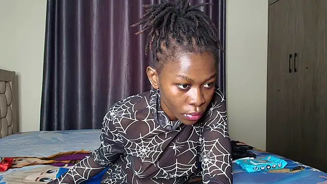 queen heather online show from January 20, 8:30 am