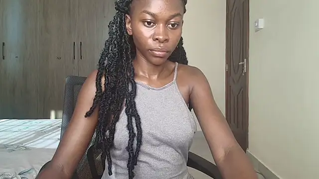 queen heather online show from March 20, 5:24 am