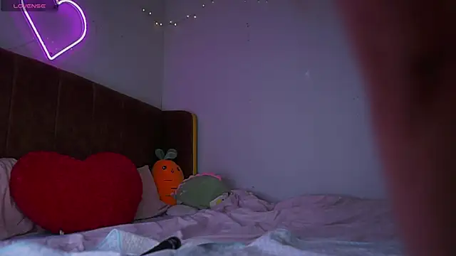 Snapshot of laybunny1 chatting on October 29, 9:49 pm laybunny1 online show from October 29, 9:49 pm