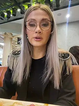 IsabellaDeRosa online show from December 26, 11:43 am