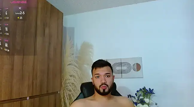 mathew vidal1 online show from December 10, 10:16 pm