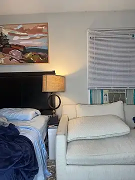 Snapshot of africandickxxl chatting on October 30, 10:54 pm africandickxxl online show from October 30, 10:54 pm