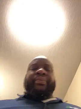 Snapshot of africandickxxl chatting on November 23, 1:22 pm africandickxxl online show from November 23, 1:22 pm