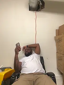 Snapshot of africandickxxl chatting on November 30, 6:23 pm africandickxxl online show from November 30, 6:23 pm