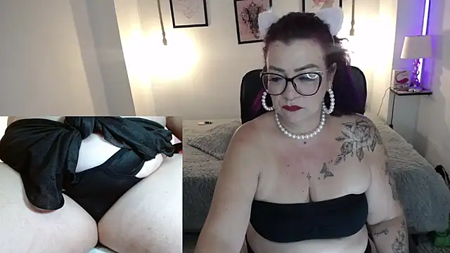 Snapshot of jazmin_ross chatting on February 12, 12:16 am jazmin ross online show from February 12, 12:16 am
