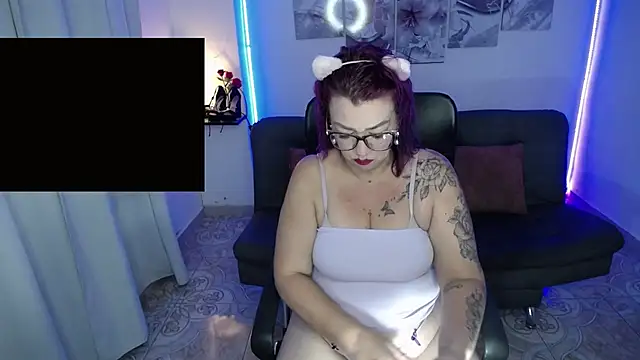 Snapshot of jazmin_ross chatting on February 25, 9:46 pm jazmin ross online show from February 25, 9:46 pm
