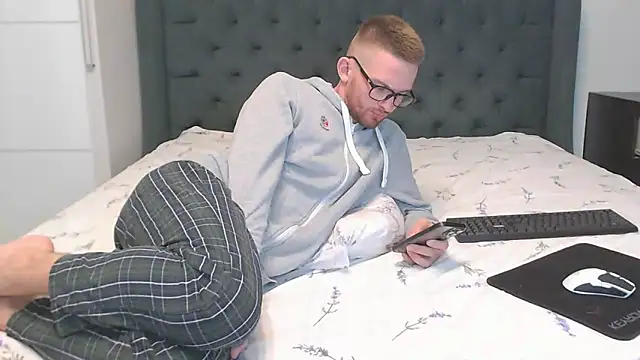 Snapshot of Marselle_Laker chatting on December 23, 9:59 am Marselle Laker online show from December 23, 9:59 am