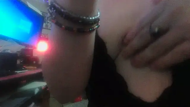 Snapshot of spunlikecottoncandy chatting on February 3, 5:14 pm spunlikecottoncandy online show from February 3, 5:14 pm