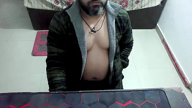 Snapshot of rentarob chatting on February 8, 5:38 pm rentarob online show from February 8, 5:38 pm