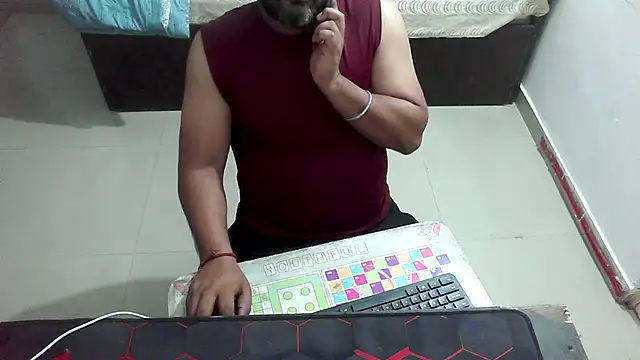 Snapshot of rentarob chatting on March 13, 4:13 pm rentarob online show from March 13, 4:13 pm