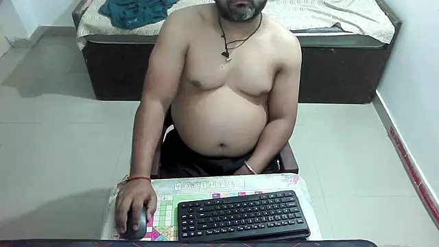 Snapshot of rentarob chatting on March 16, 4:33 pm rentarob online show from March 16, 4:33 pm