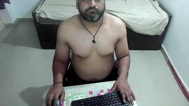 Snapshot of rentarob chatting on March 18, 12:41 pm rentarob online show from March 18, 12:41 pm