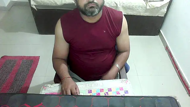 Snapshot of rentarob chatting on March 19, 4:44 pm rentarob online show from March 19, 4:44 pm