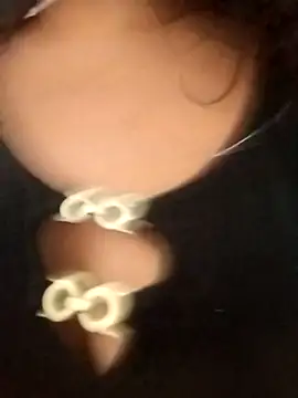 Snapshot of Morenitha-XXX chatting on April 6, 11:44 am Morenitha-XXX online show from April 6, 11:44 am